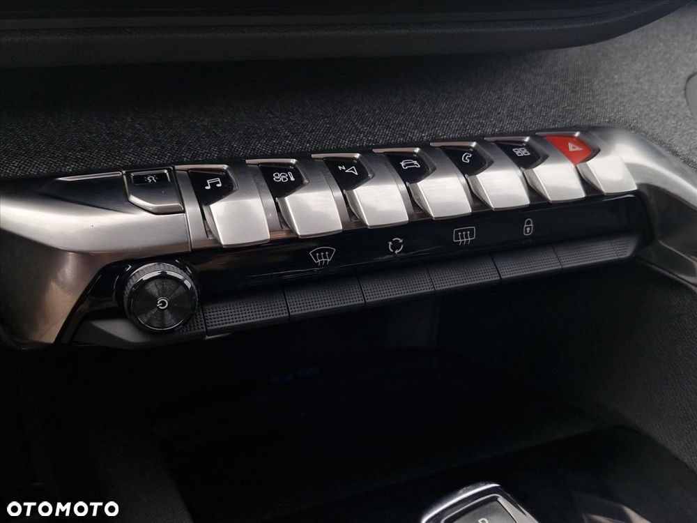 Peugeot 5008 2.0 BlueHDI Crossway S&S EAT8 - 16