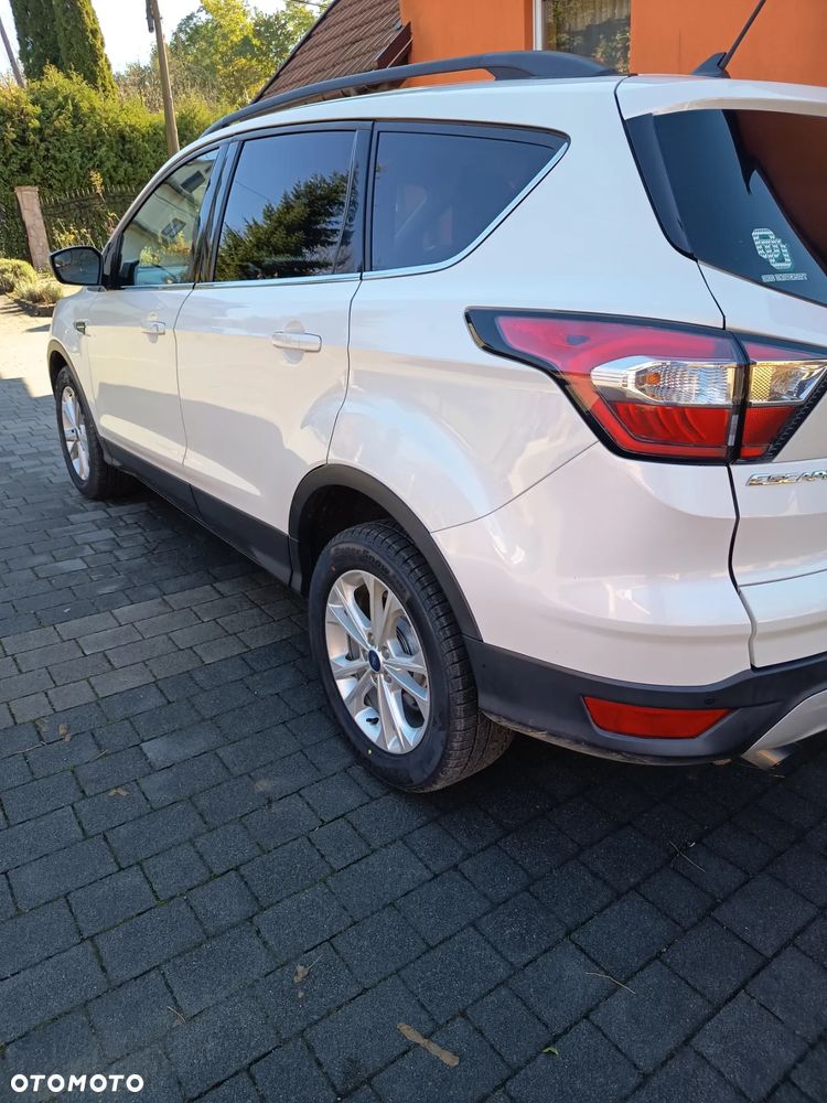 Ford Kuga - 20