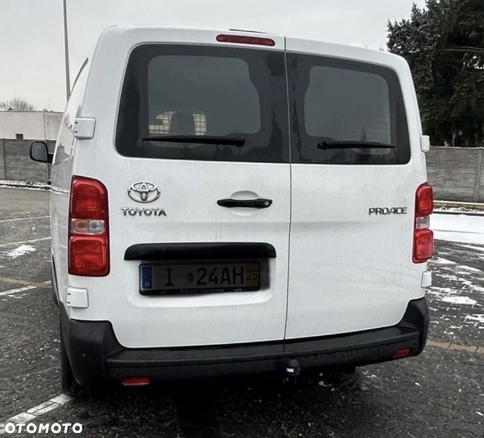 Toyota proace - 3