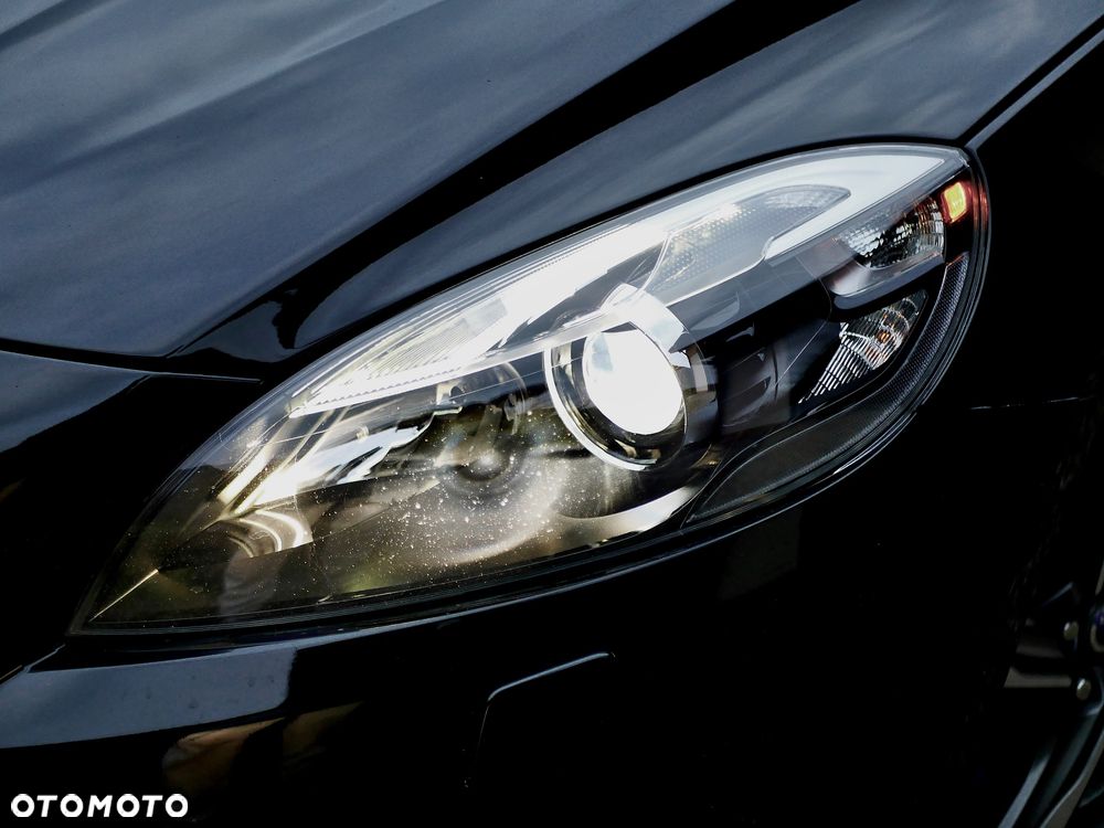 Volvo V40 T3 Momentum - 13