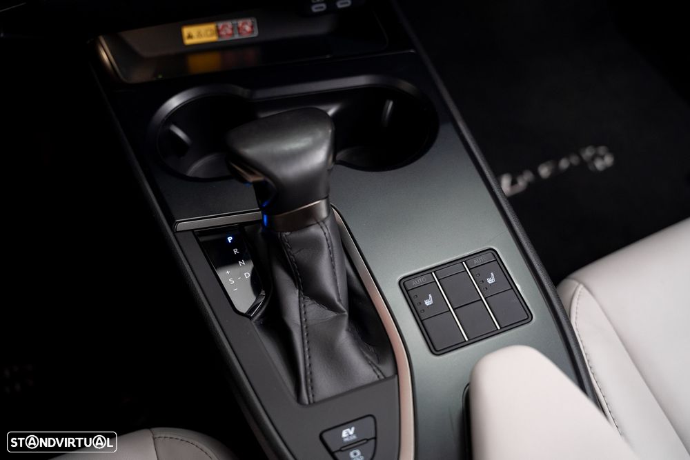 Lexus UX 250h F Sport - 15