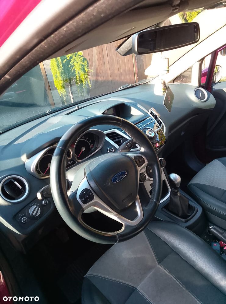 Ford Fiesta 1.6 Ti-VCT Titanium - 2