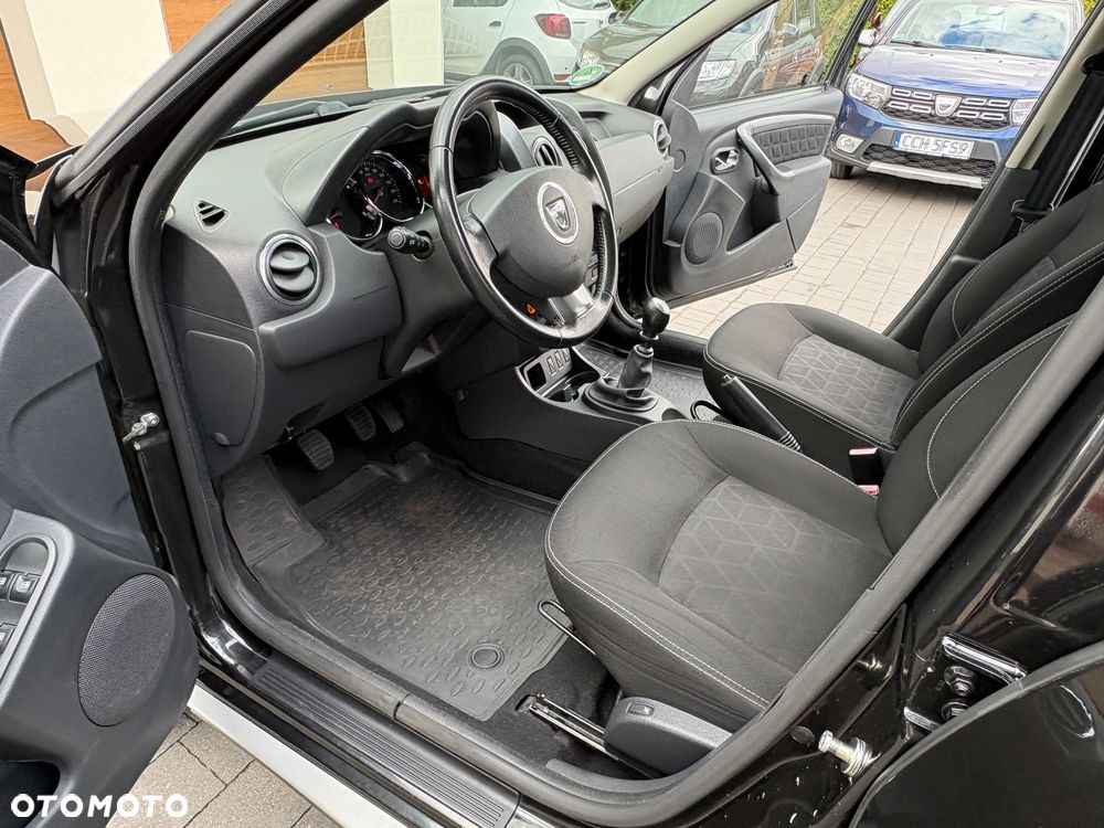 Dacia Duster TCe 125 4x2 Celebration - 17