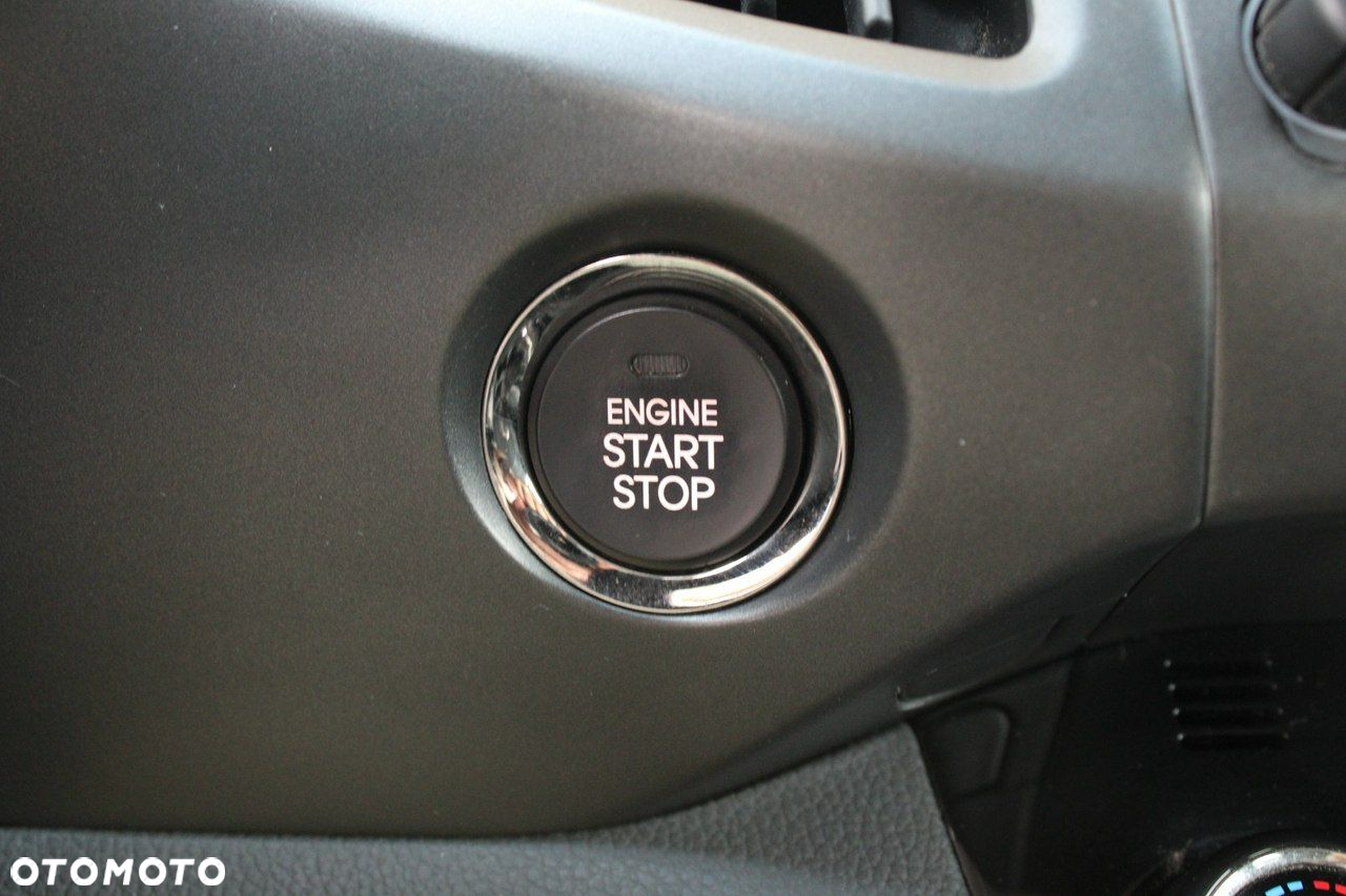 Kia Sportage 2.0 XL - 25