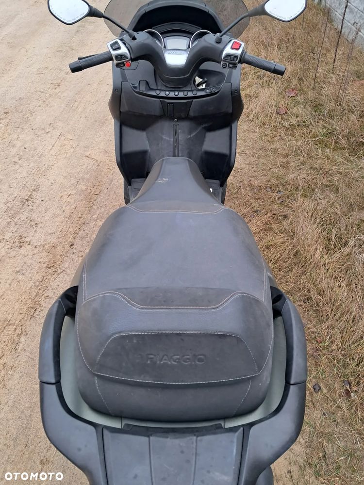 Piaggio MP-3 - 4