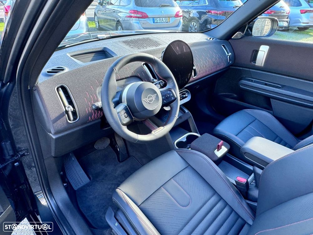 MINI Countryman - 25