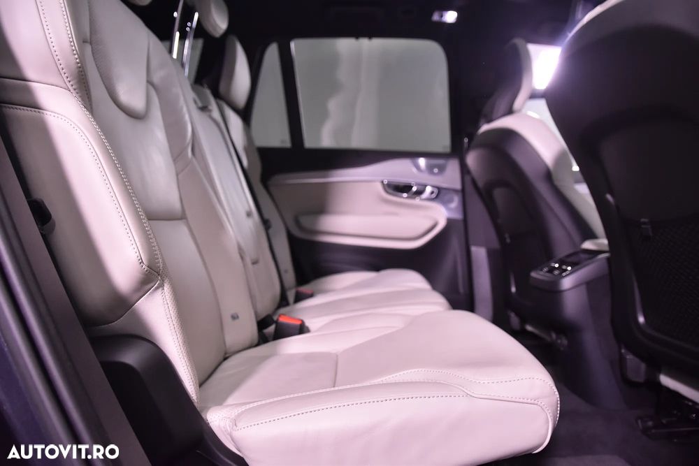 Volvo XC 90 B5 D AWD Geartronic RDesign - 12