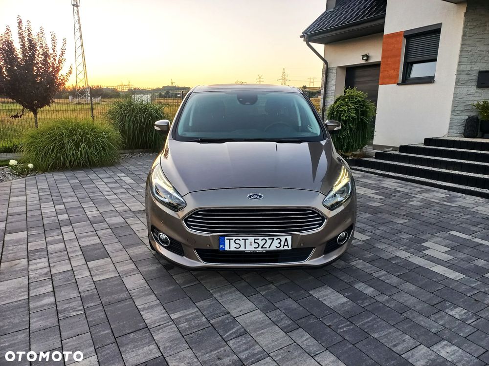 Ford S-Max 2.0 EcoBlue Titanium - 18