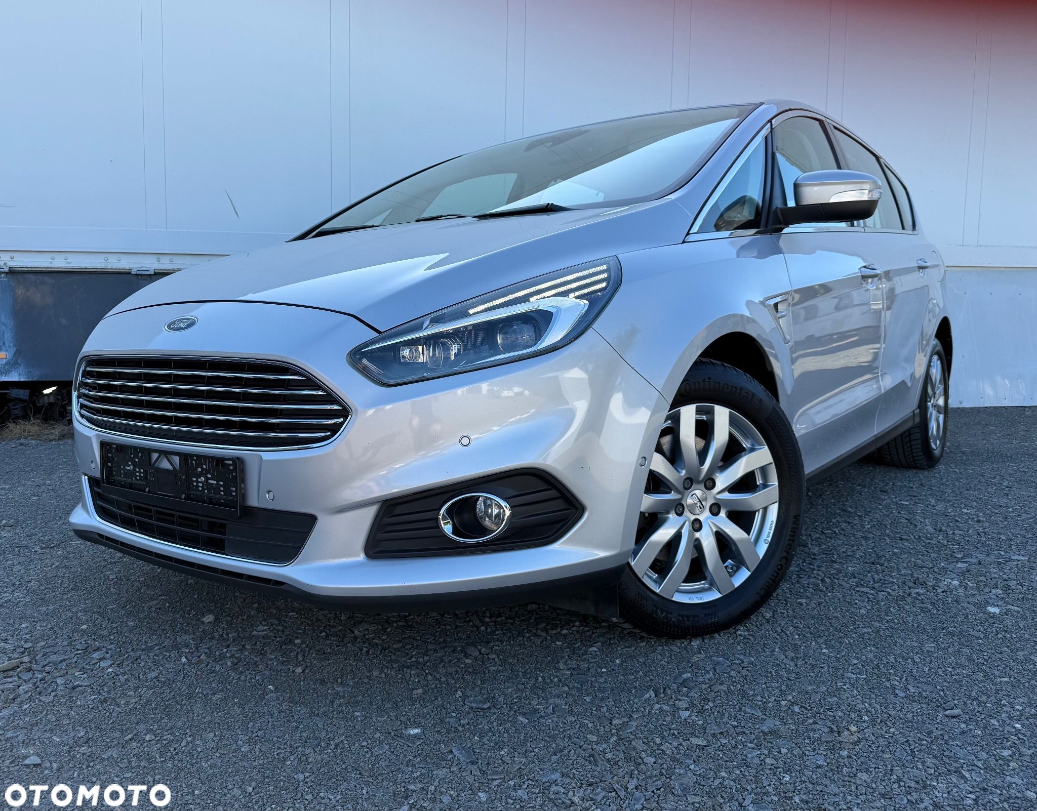 Ford S-Max 2.0 TDCi Titanium PowerShift - 1