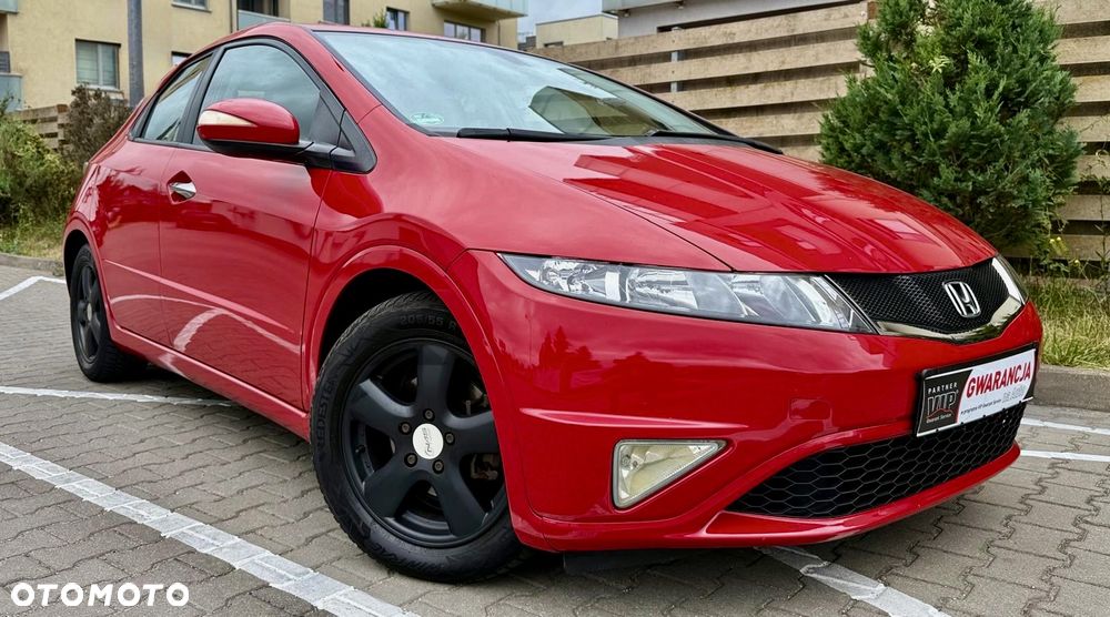 Honda Civic 1.8 i-VTEC Sport - 1