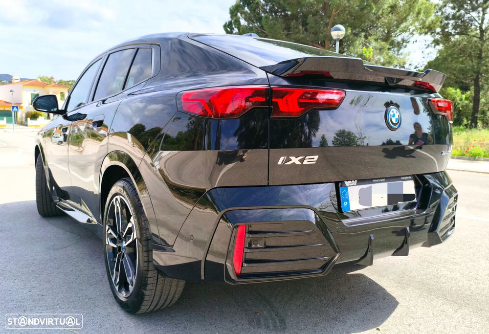 BMW iX2 eDrive20 Pack Desportivo M Pro - 35
