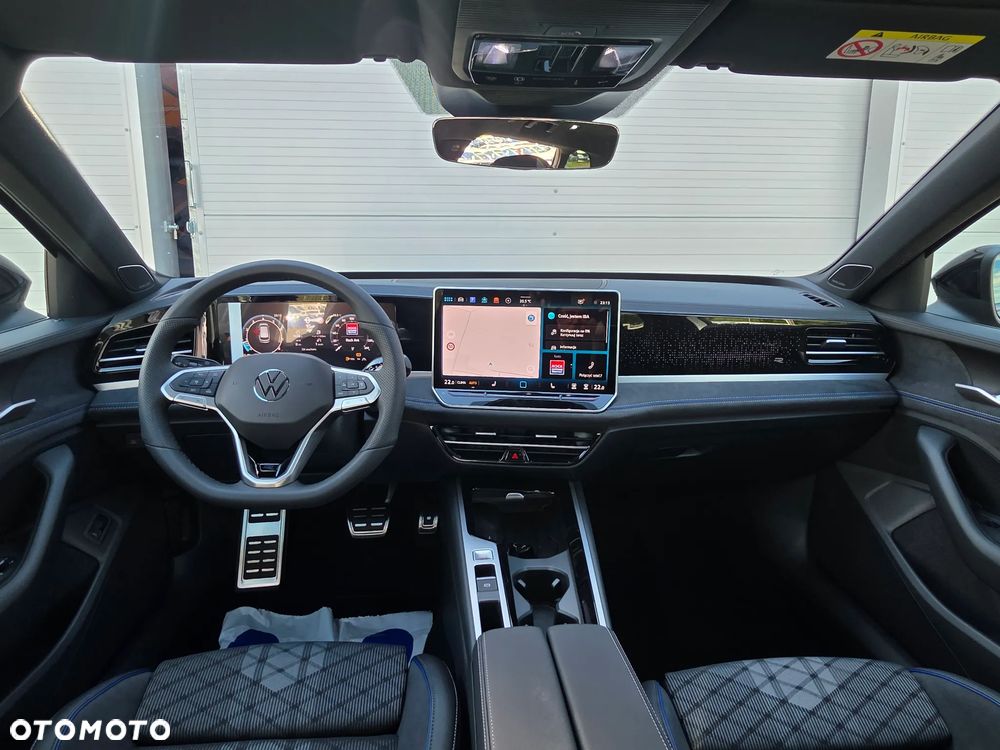Volkswagen Passat Variant 2.0 TSI R-Line Plus DSG - 16