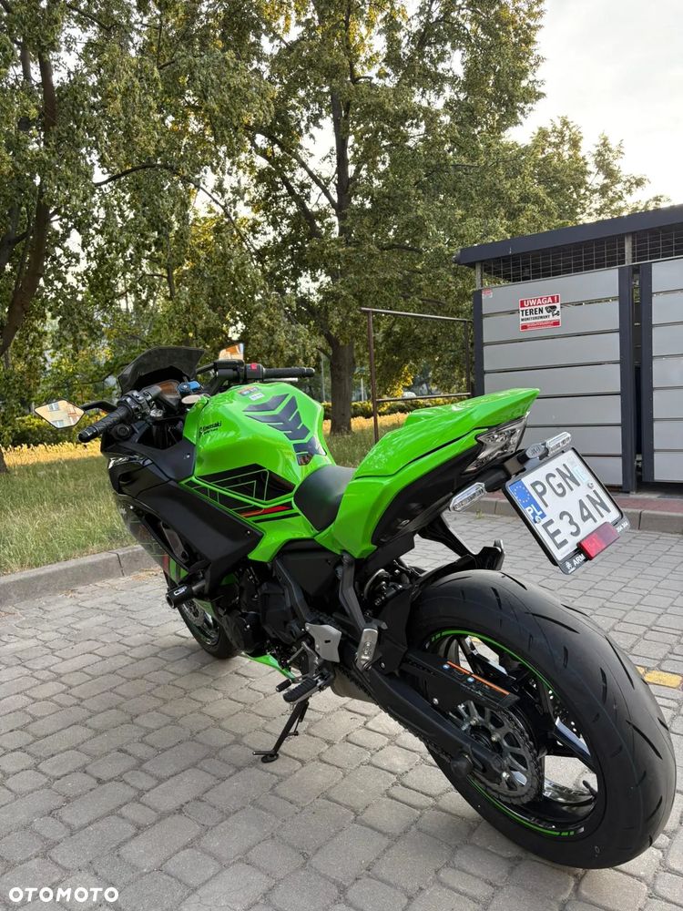 Kawasaki Ninja - 4