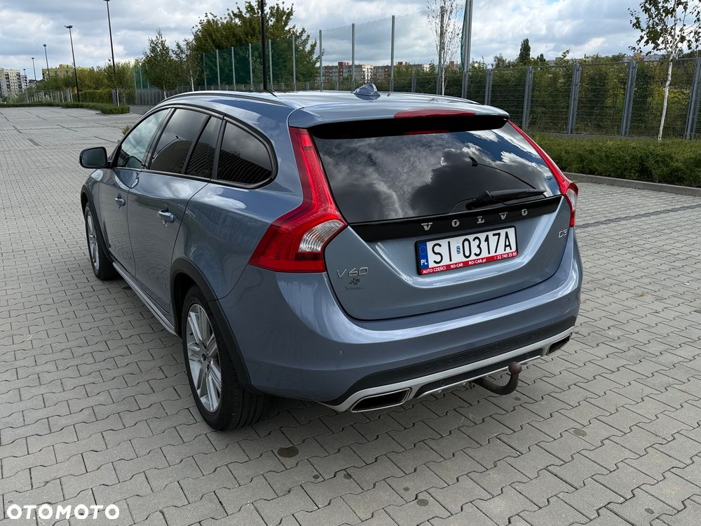 Volvo V60 Cross Country - 5