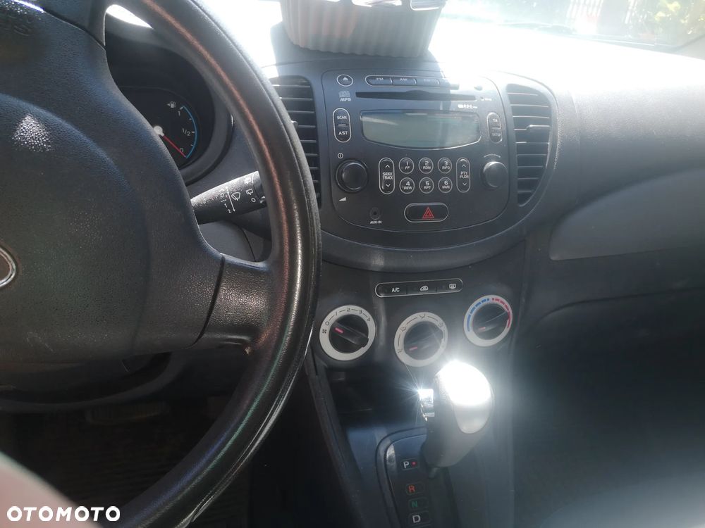 Hyundai i10 - 10