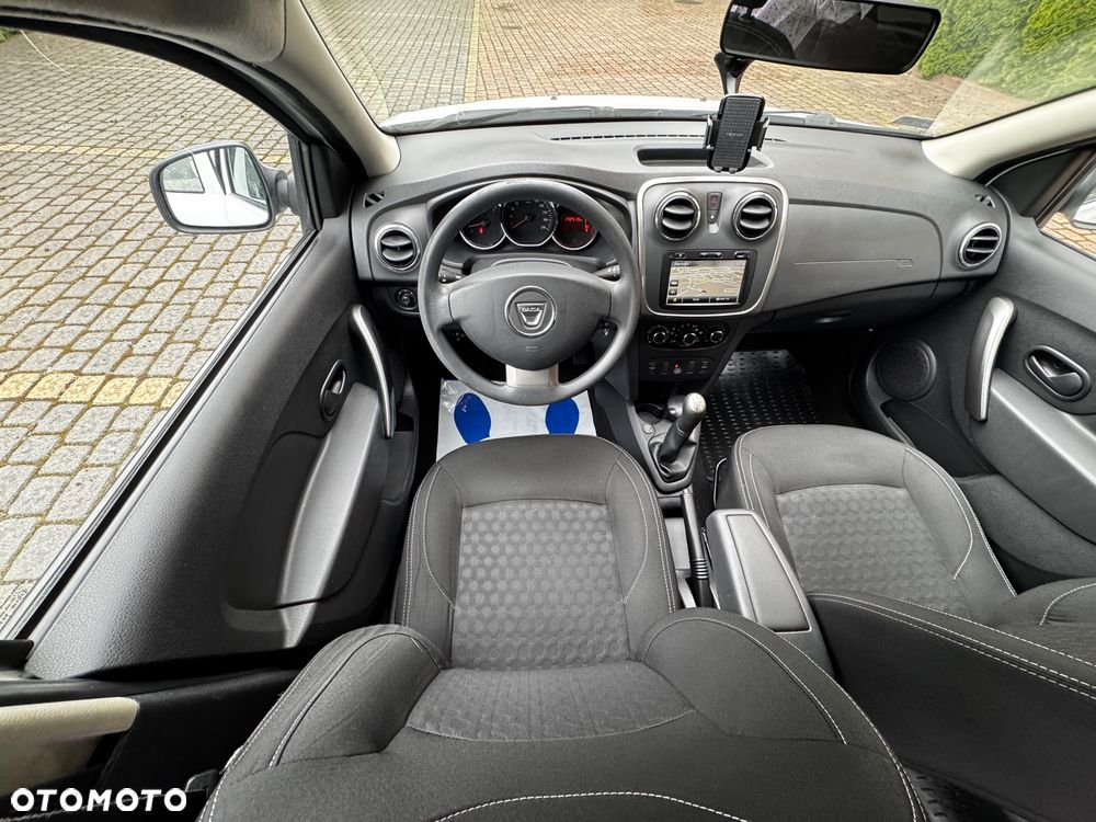 Dacia Sandero 1.2 16V Laureate - 10