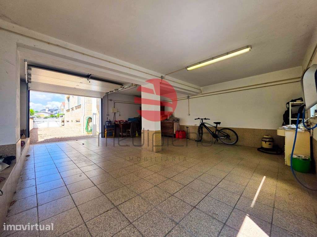 MORADIA T6 C/ GARAGEM - Grande imagem: 4/29