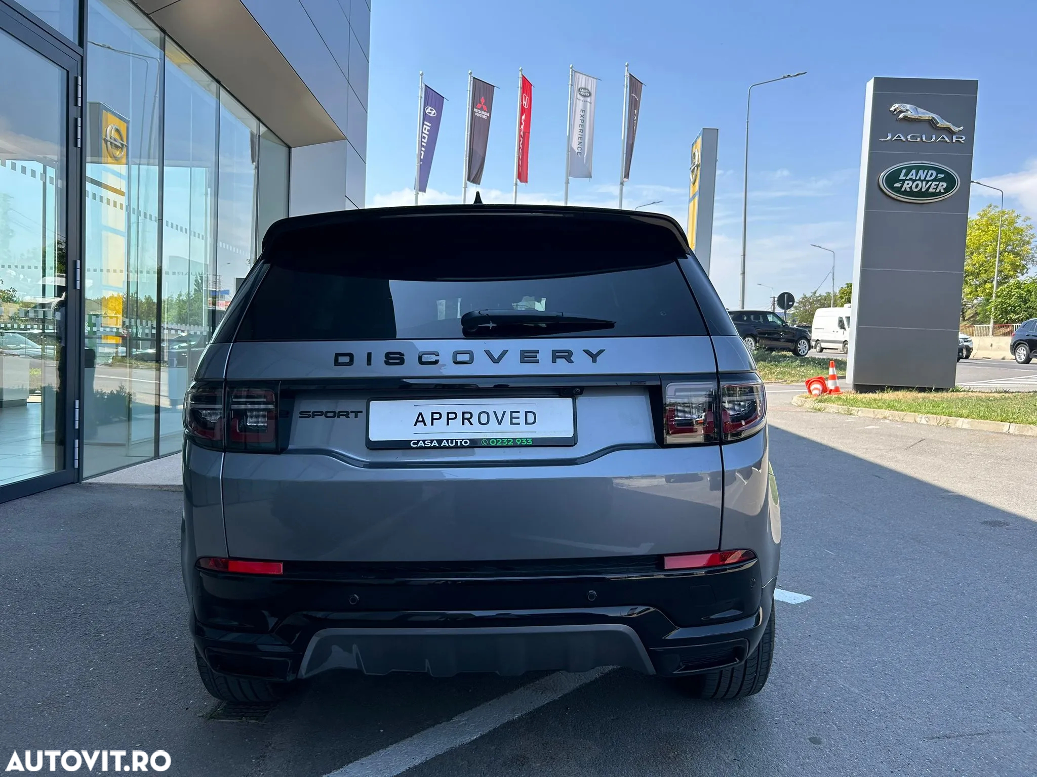 Land Rover Discovery Sport - 10