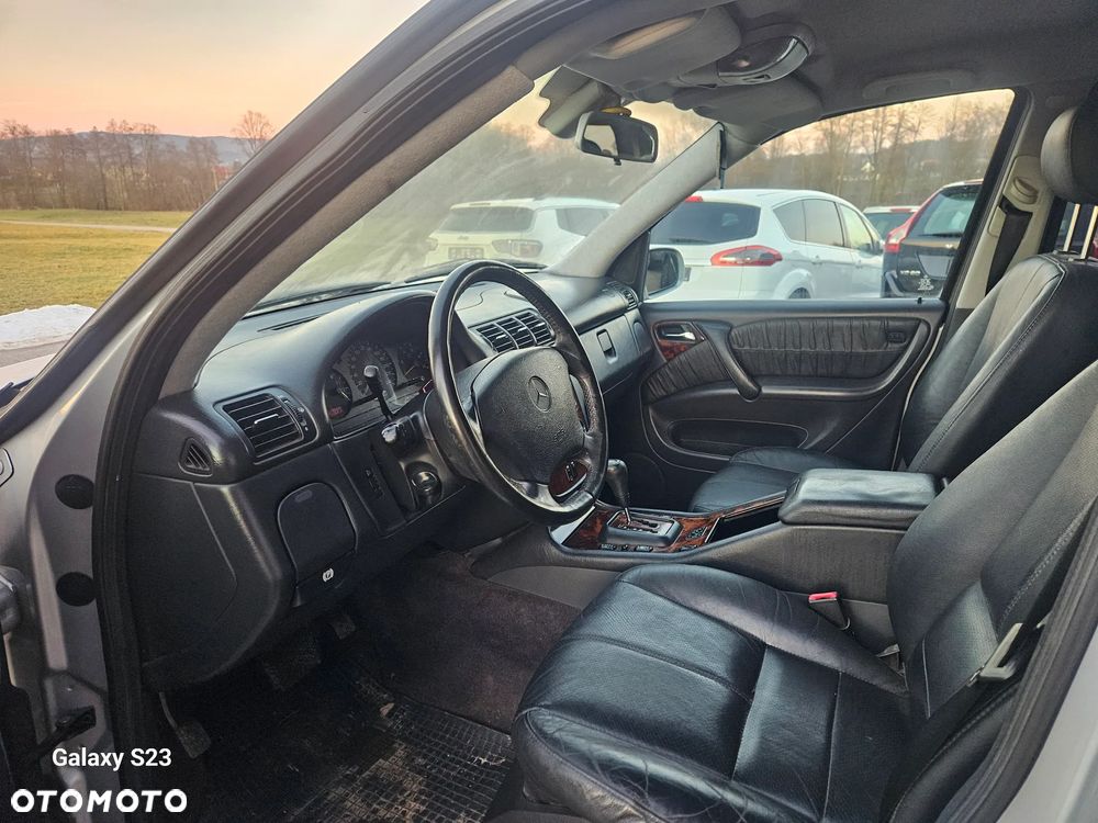 Mercedes-Benz ML - 9