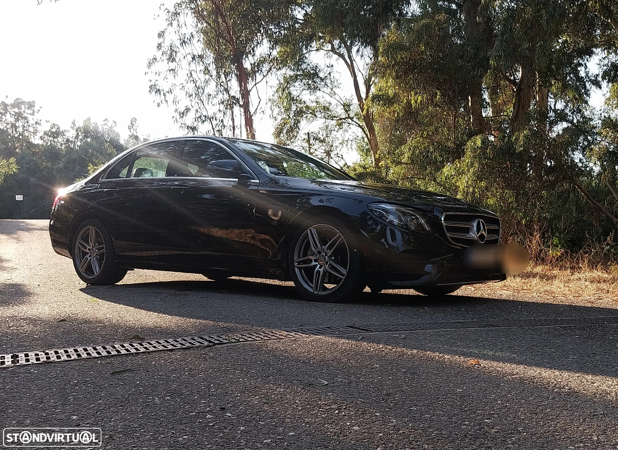 Mercedes-Benz E 220 d AMG Line - 2