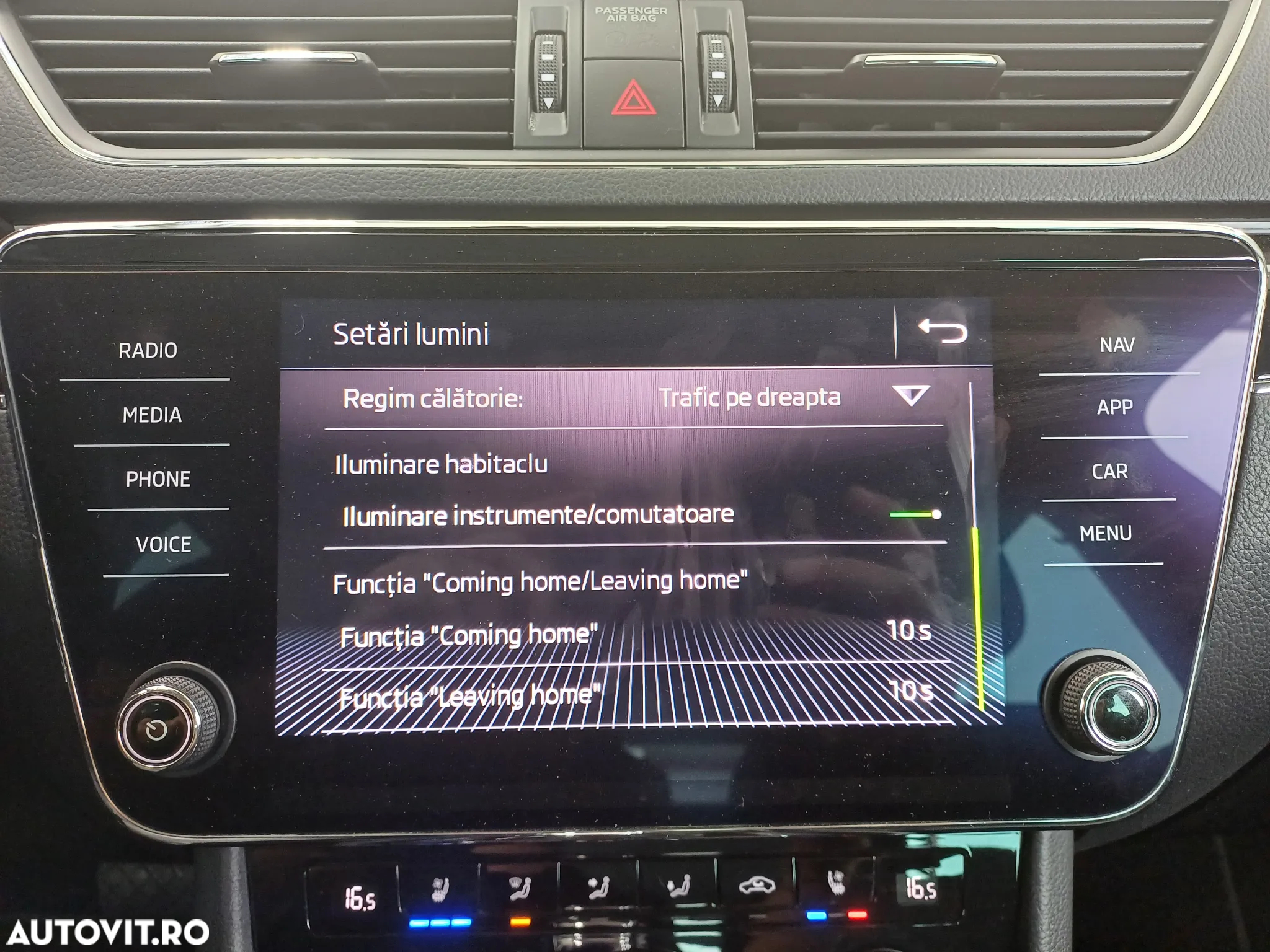Skoda Superb Combi 2.0 TDI 4X4 DSG Laurin & Klement - 28