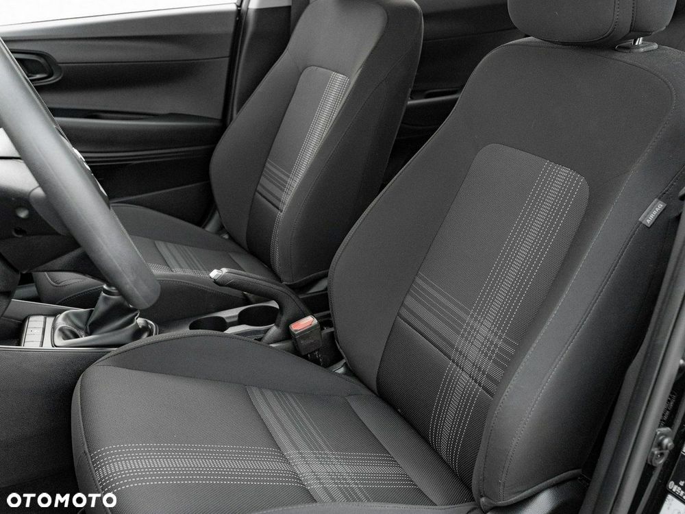 Hyundai i20 1.2 Pure - 11