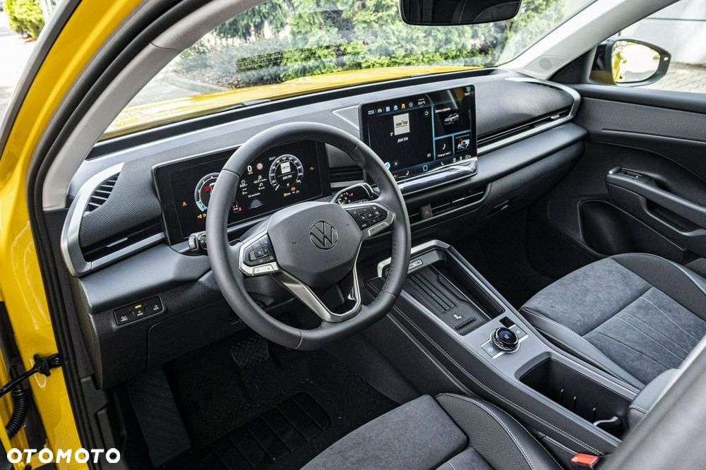 Volkswagen T-Roc - 10