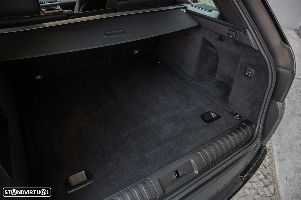Land Rover Range Rover Sport D350 Autobiography - 29