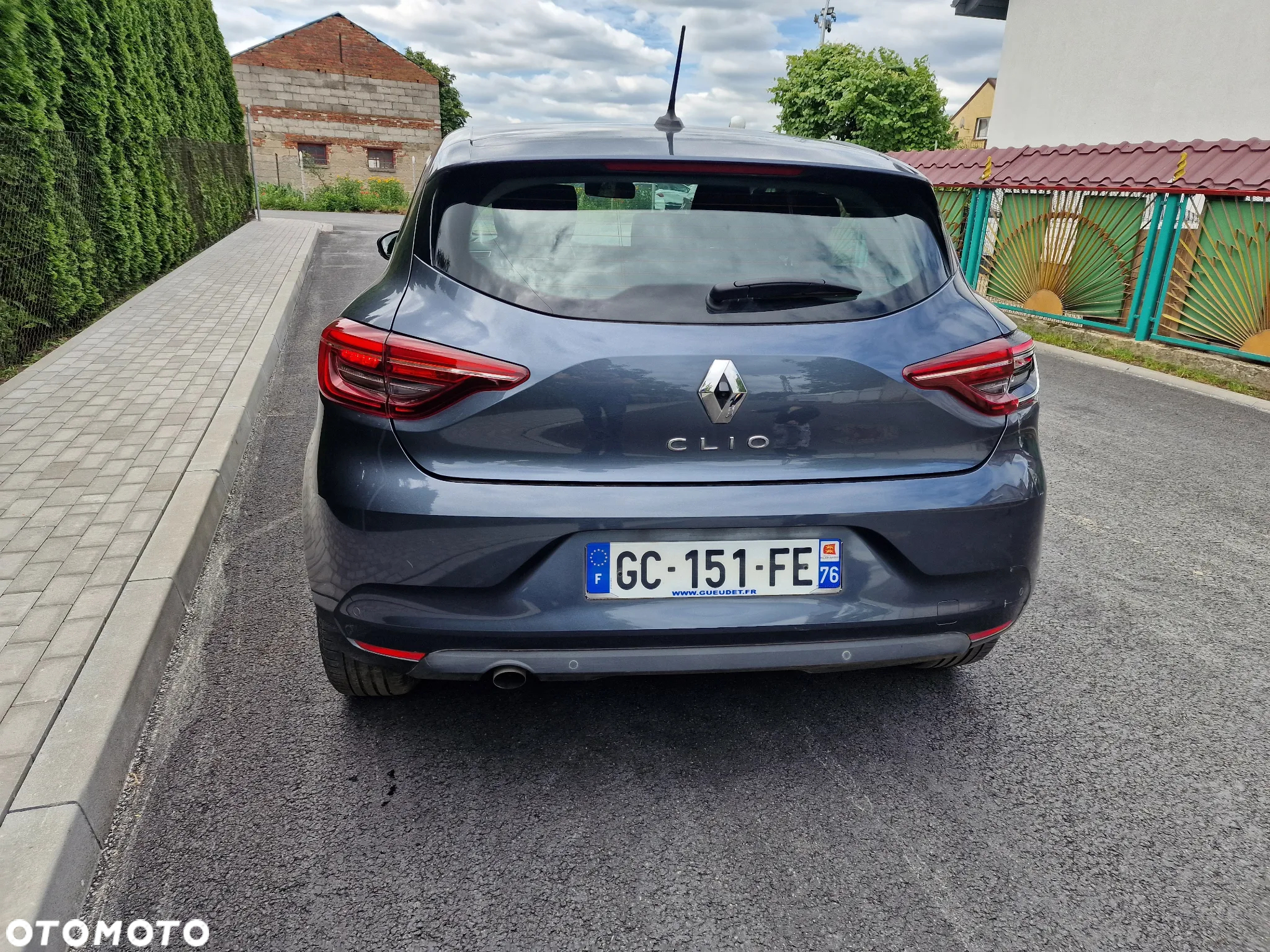 Renault Clio BLUE dCi 100 EVOLUTION - 6