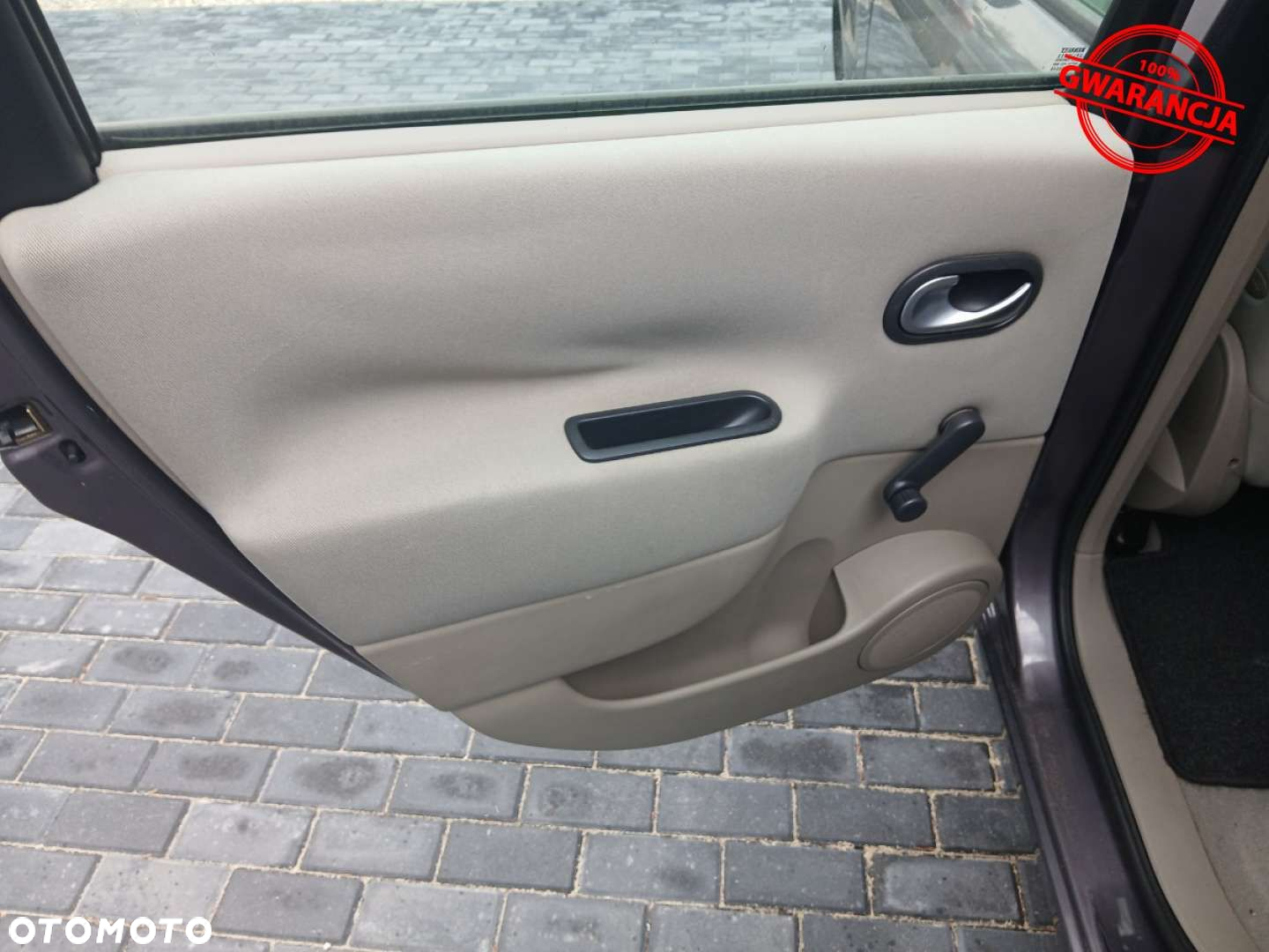 Renault Scenic 1.6 16V Emotion Plus - 31