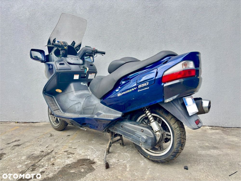 Suzuki Burgman - 10