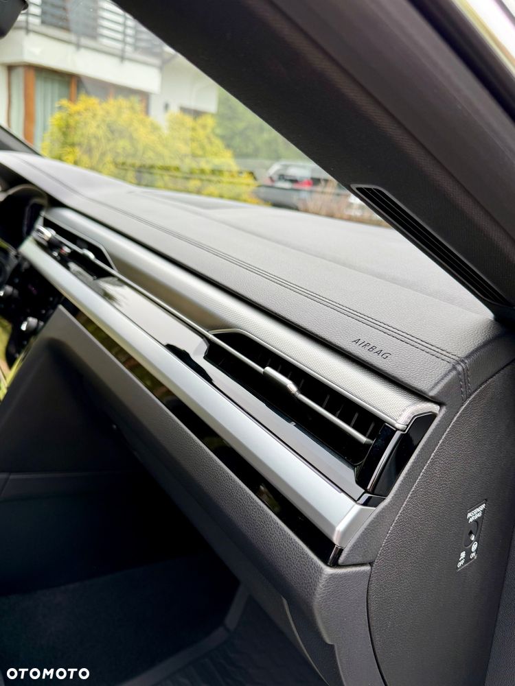 Volkswagen Arteon 2.0 TSI R-Line DSG - 28