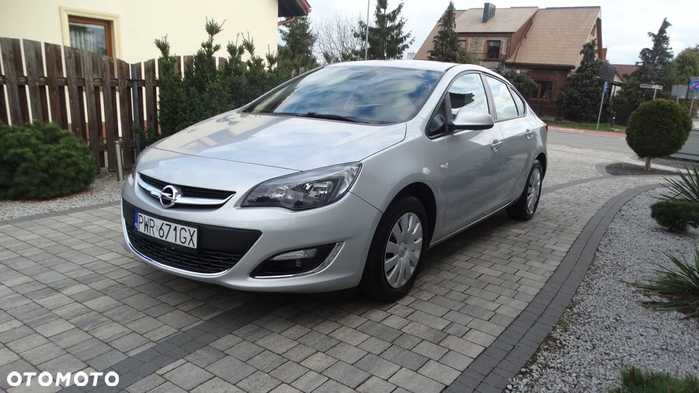 Opel Astra 1.4 T Enjoy - 1