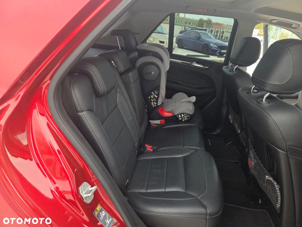 Mercedes-Benz GLE - 19