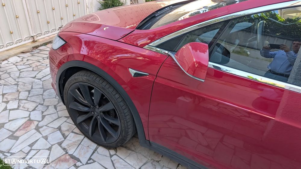 Tesla Model X 100 kWh Long Range Plus AWD - 4