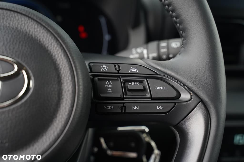 Toyota Yaris - 17