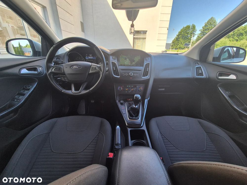 Ford Focus - 15
