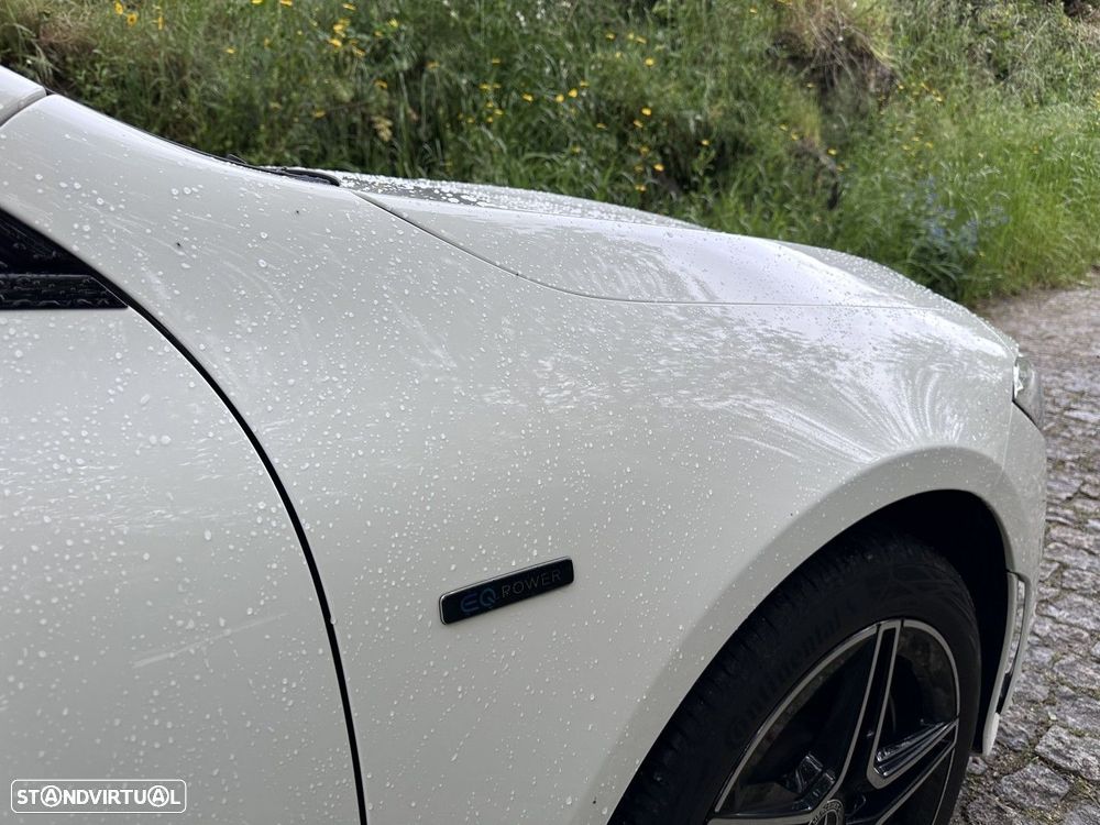 Mercedes-Benz CLA 250 e Shooting Brake AMG Line - 26