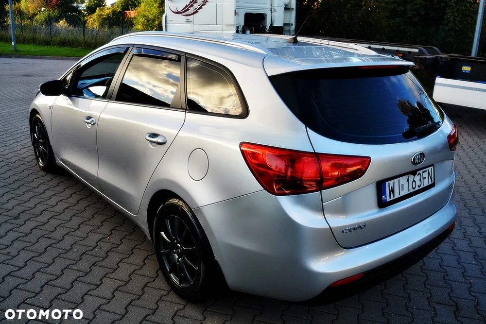 Kia Ceed 1.6 CRDi M - 3