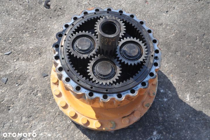 ZWOLNICA FINAL DRIVE CASE 921 - 1