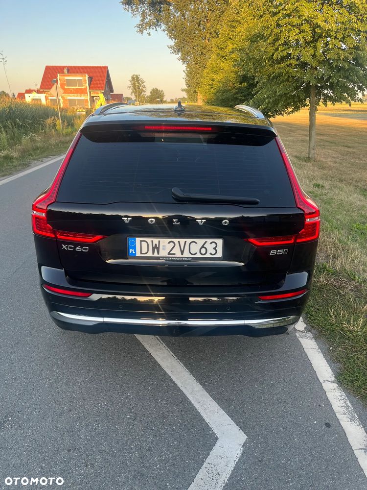 Volvo XC 60 B5 B AWD Momentum Pro - 1