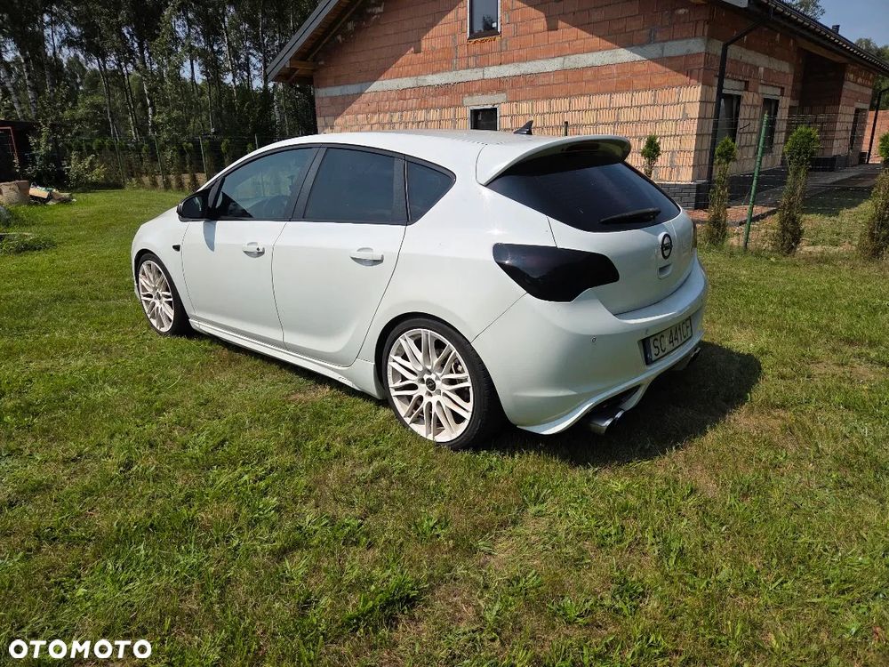 Opel Astra 1.6 Turbo Edition - 5
