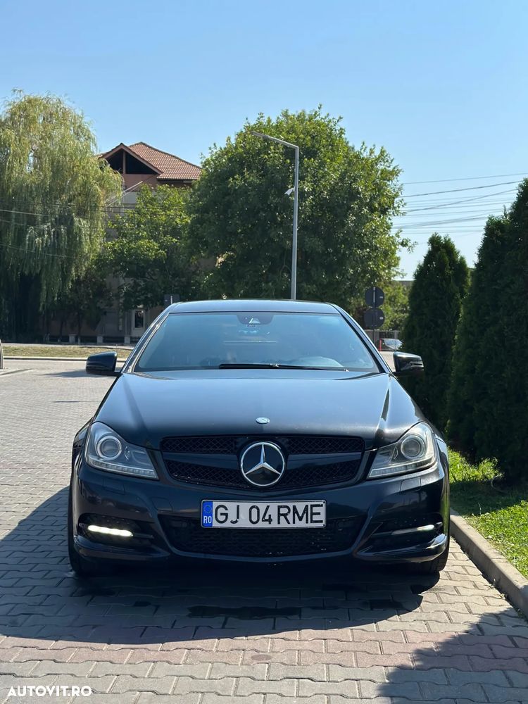 Mercedes-Benz C 220 CDI DPF Coupe (BlueEFFICIENCY) 7G-TRONIC - 5