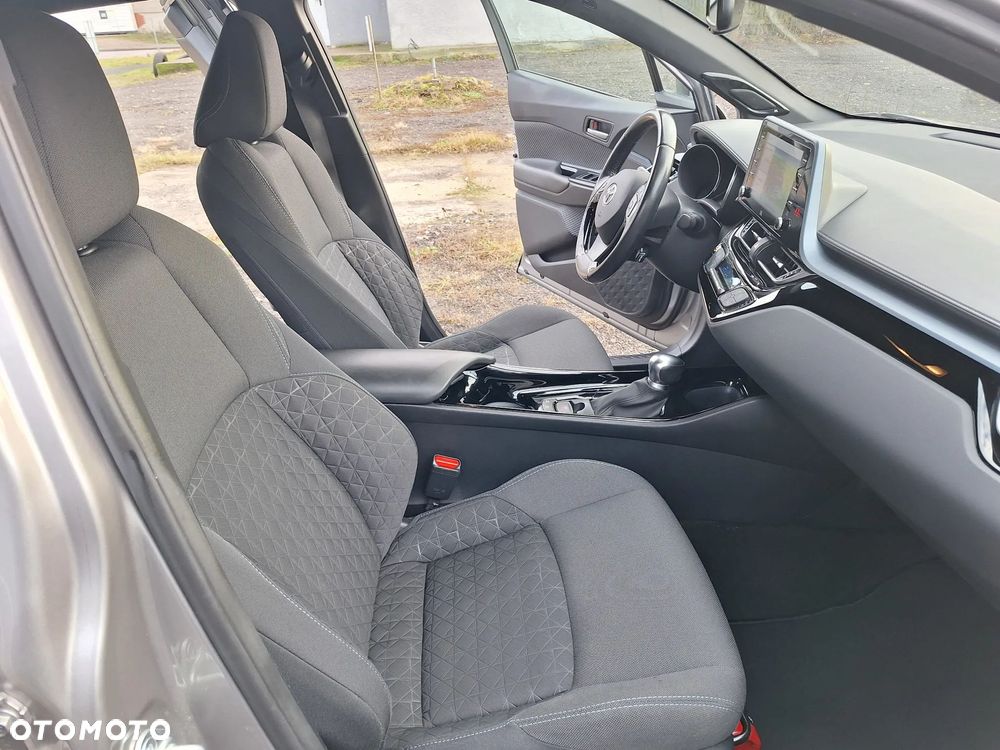 Toyota C-HR 1.8 Hybrid Prestige - 24