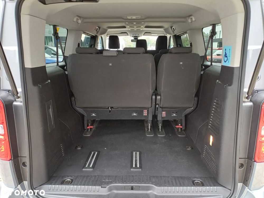 Peugeot Traveller 2.2 BlueHDi Long Business EAT8 - 11