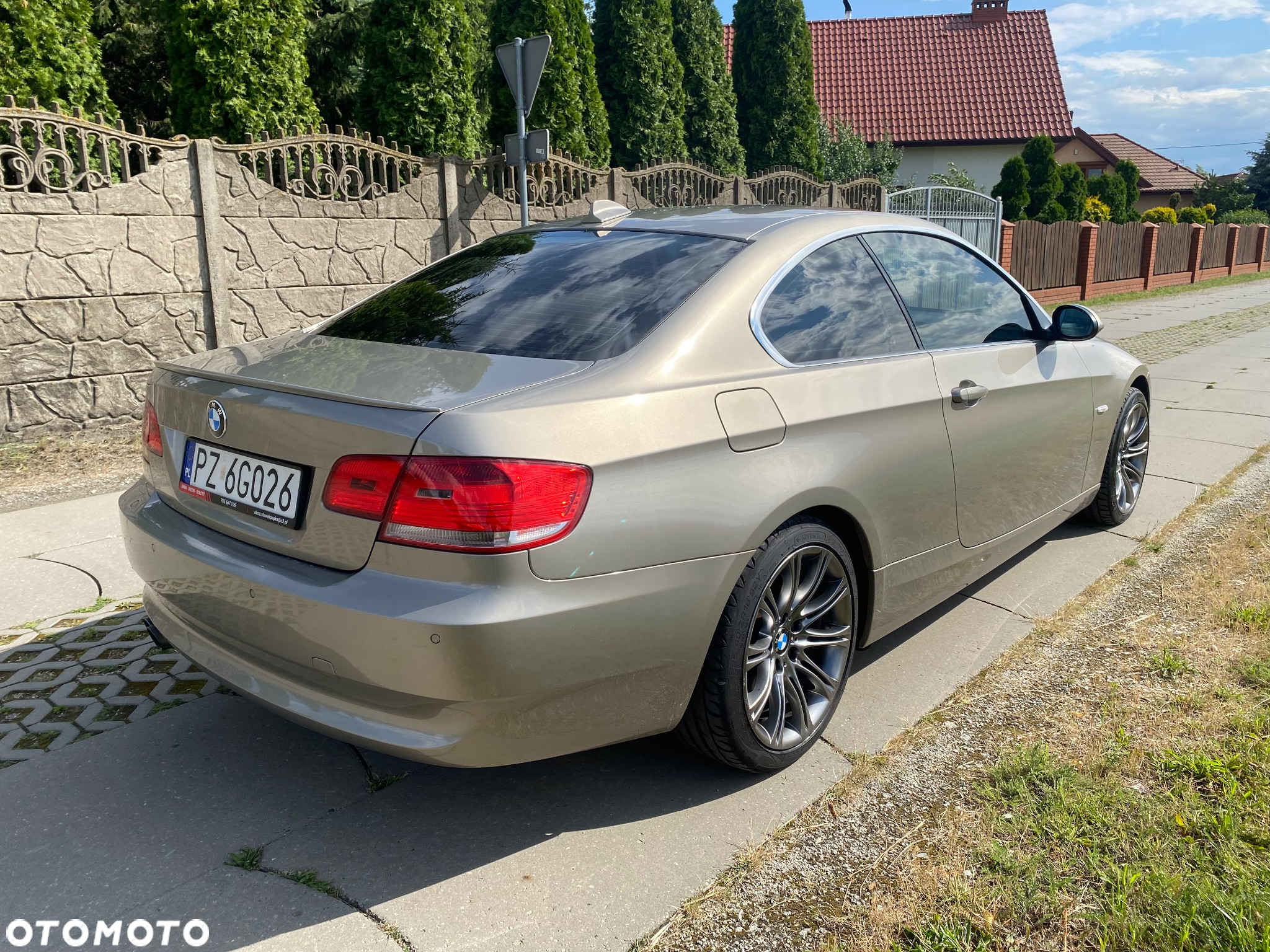 BMW Seria 3 325i xDrive Coupe - 5