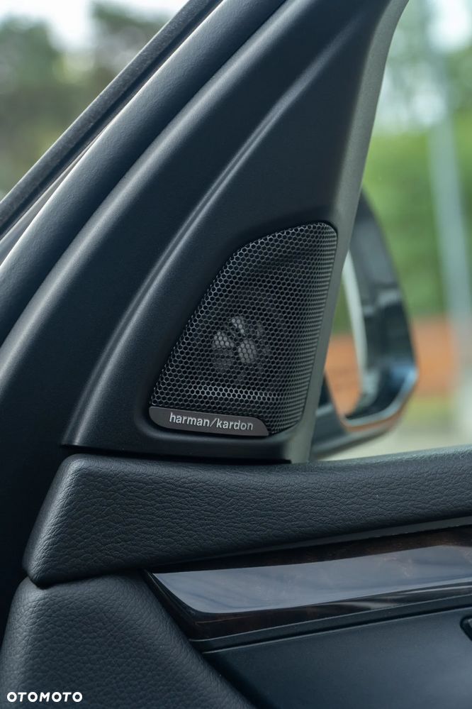 BMW X5 xDrive35i Edition Exclusive - 29