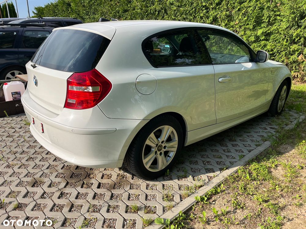 BMW Seria 1 118i - 17