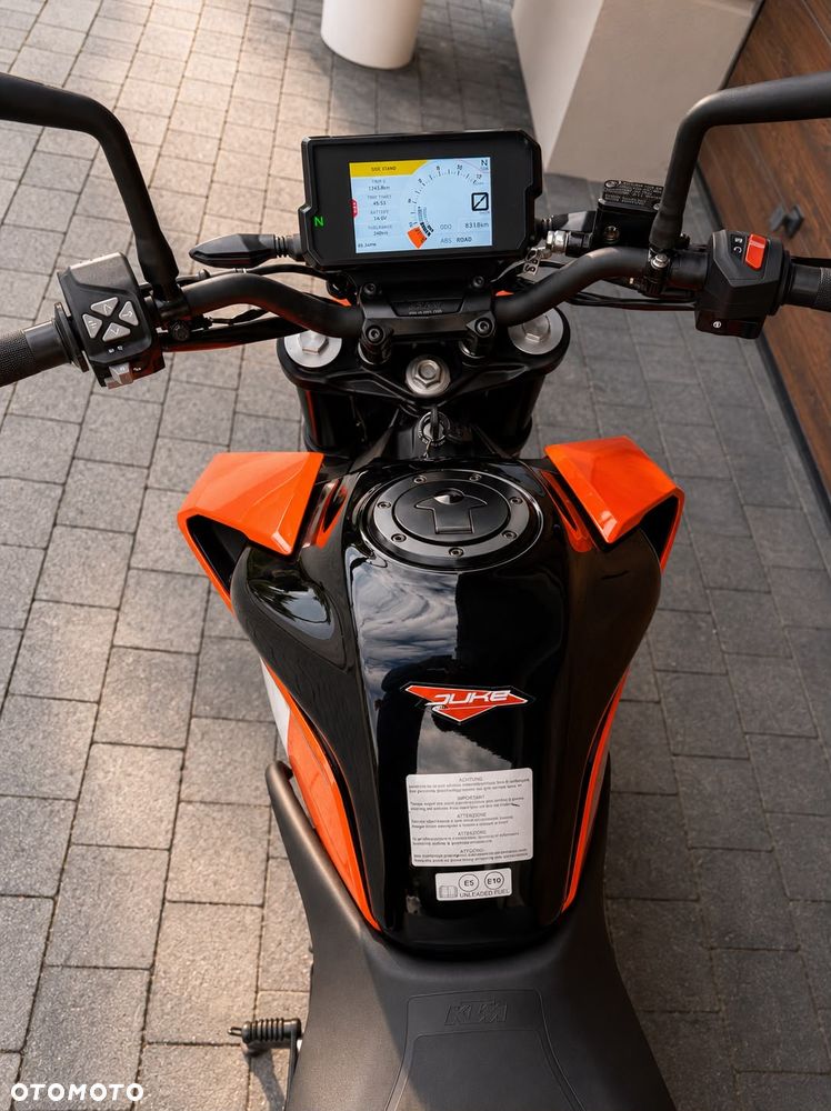 KTM Duke 125 - 8