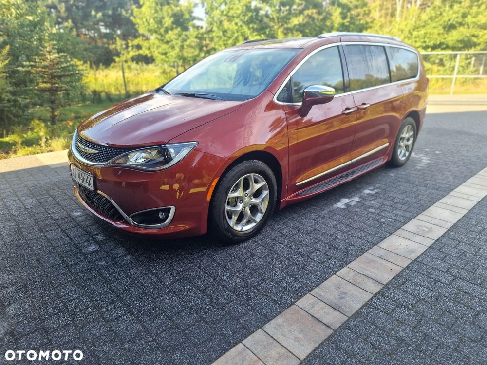 Chrysler Pacifica - 3